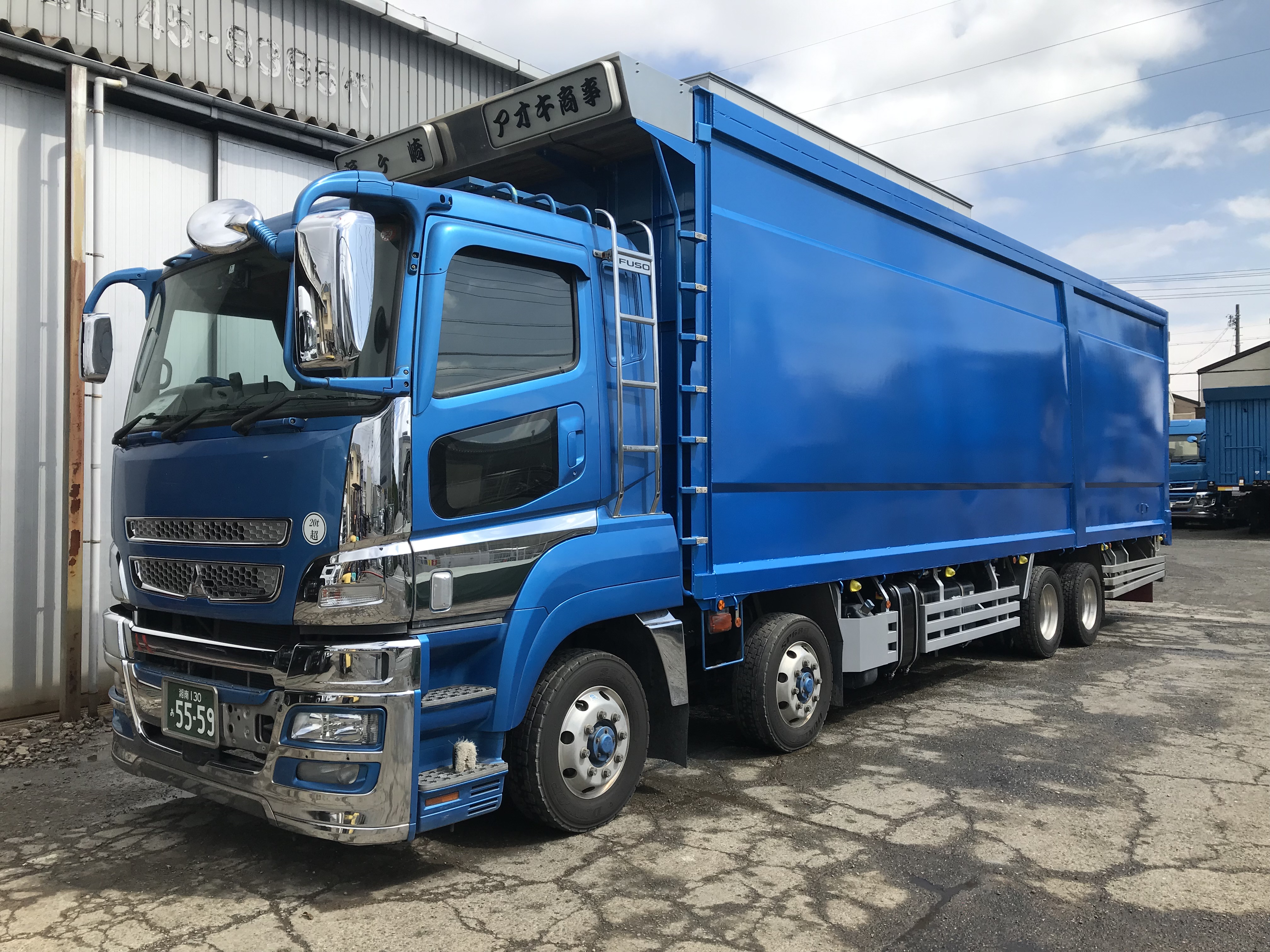 HARDOX® チップ運搬車輌 Cargo Floor® 製作写真1