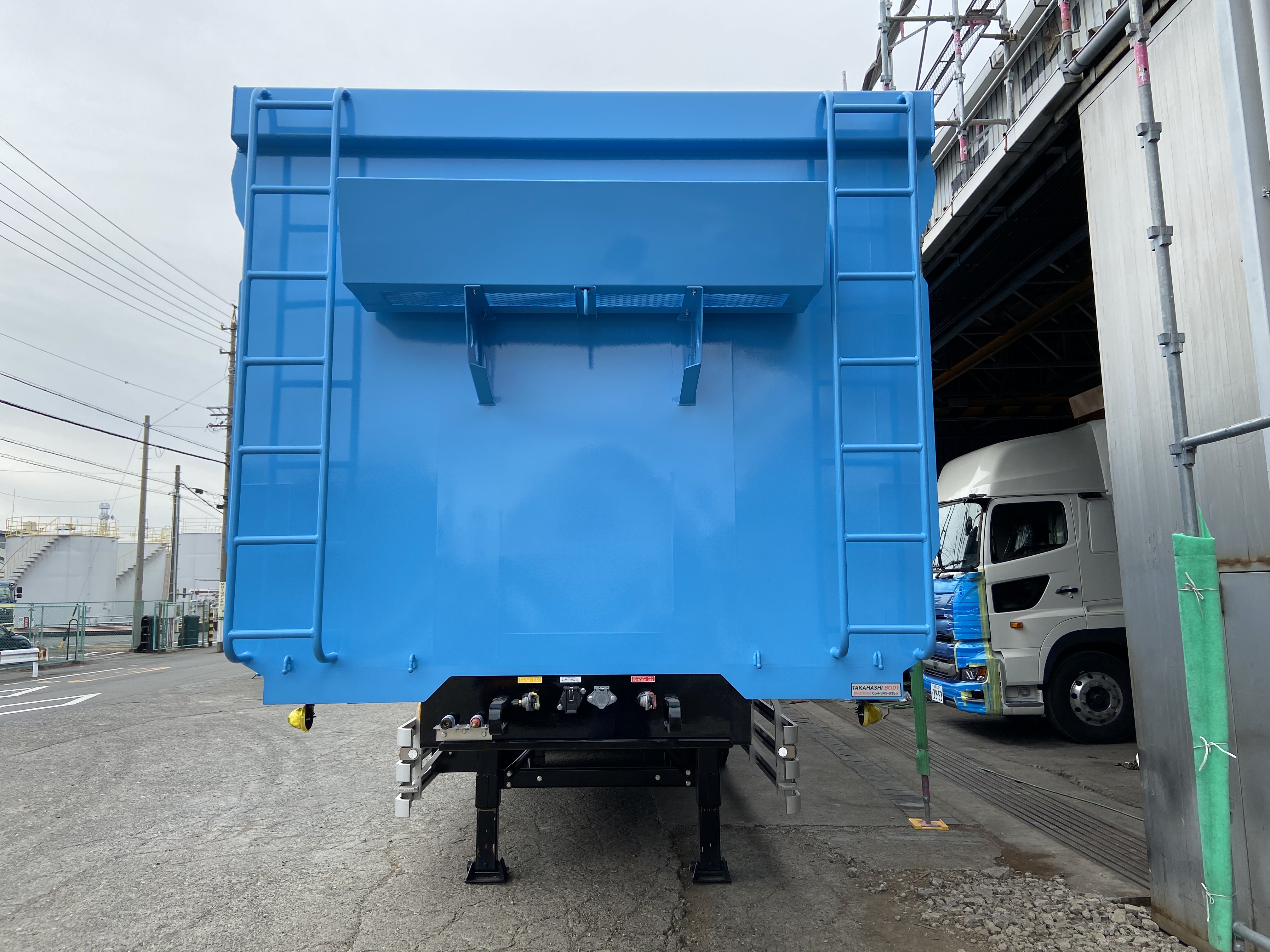 HARDOX® スクラップトレーラ 45㎥ BOX型 製作写真4
