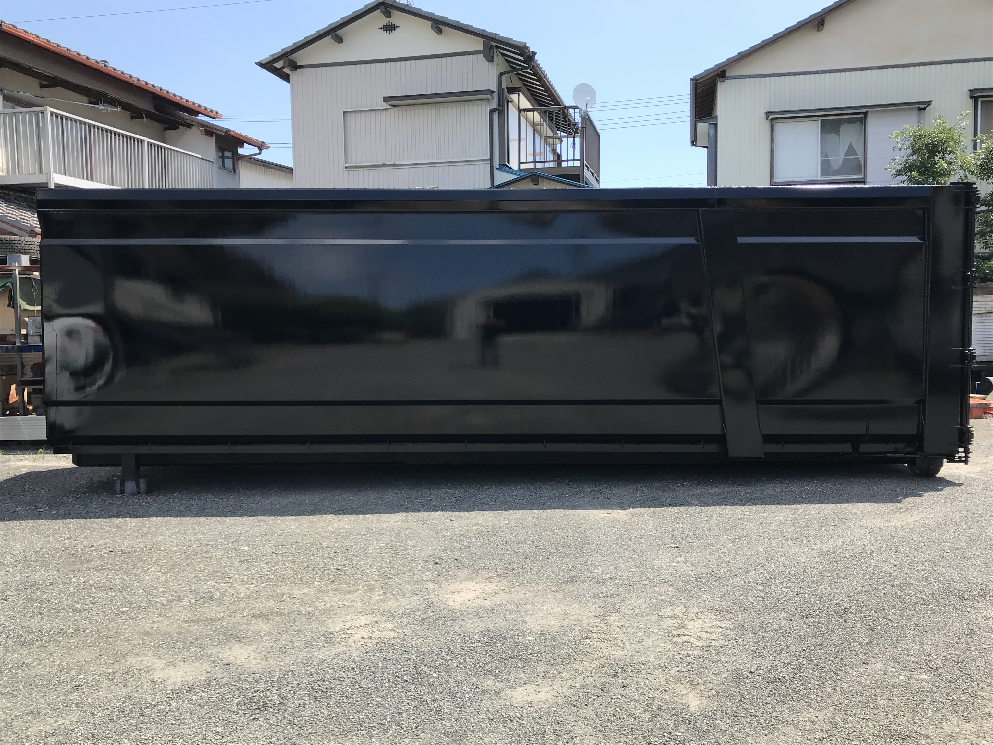 HARDOX® 産業廃棄物運搬用 38㎥ 脱着コンテナ(ブラック) 製作写真3