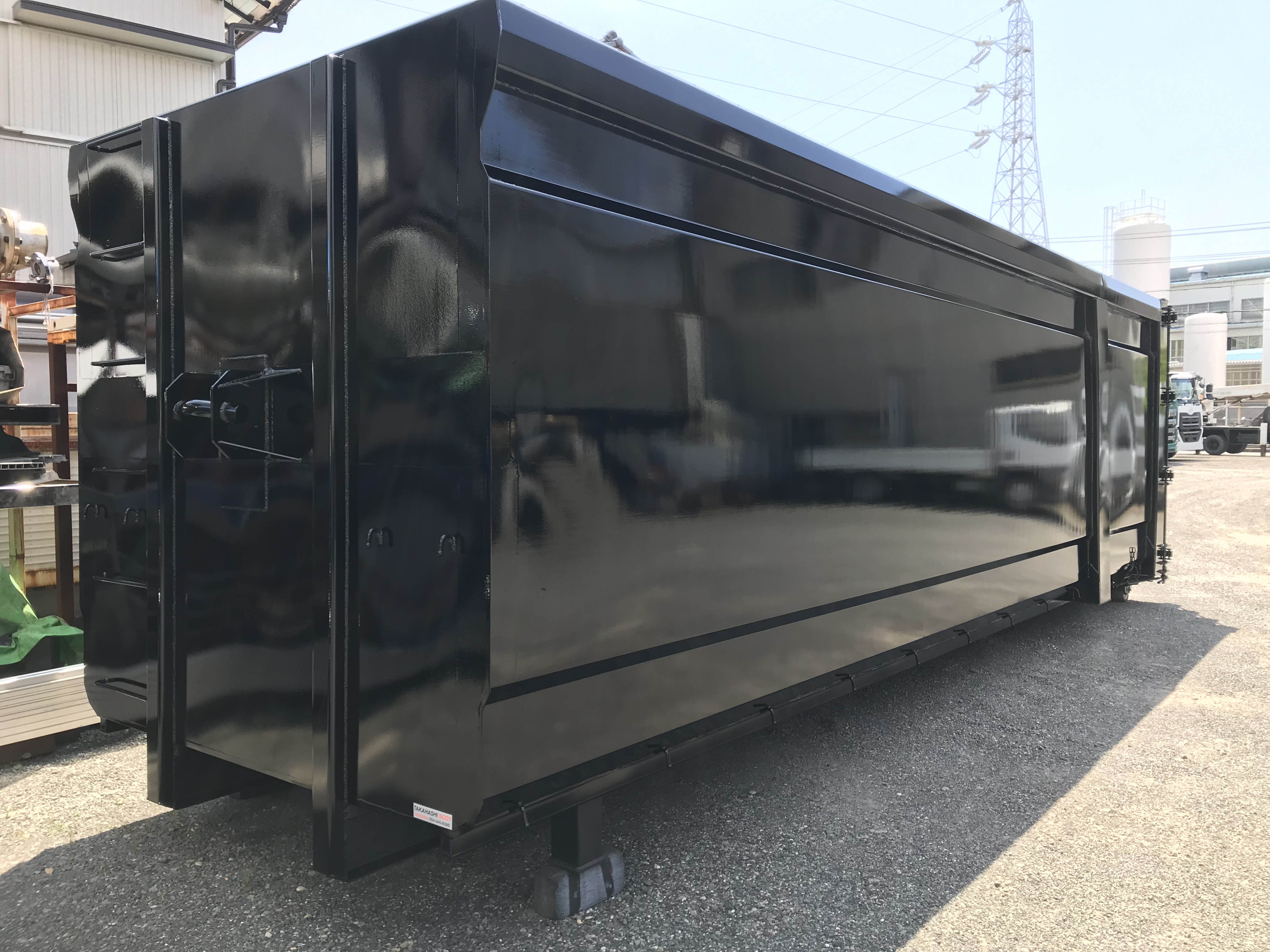 HARDOX® 産業廃棄物運搬用 38㎥ 脱着コンテナ(ブラック) 製作写真2