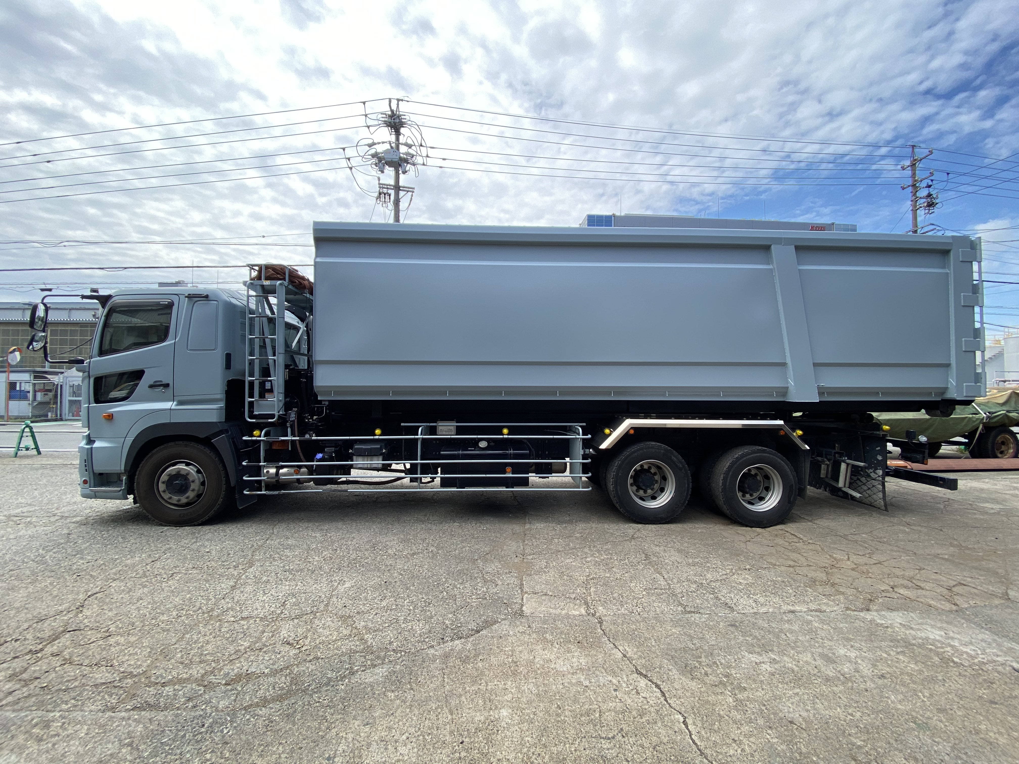 HARDOX® ウッドチップ運搬用 40㎥ 脱着コンテナ(グレー) 製作写真3