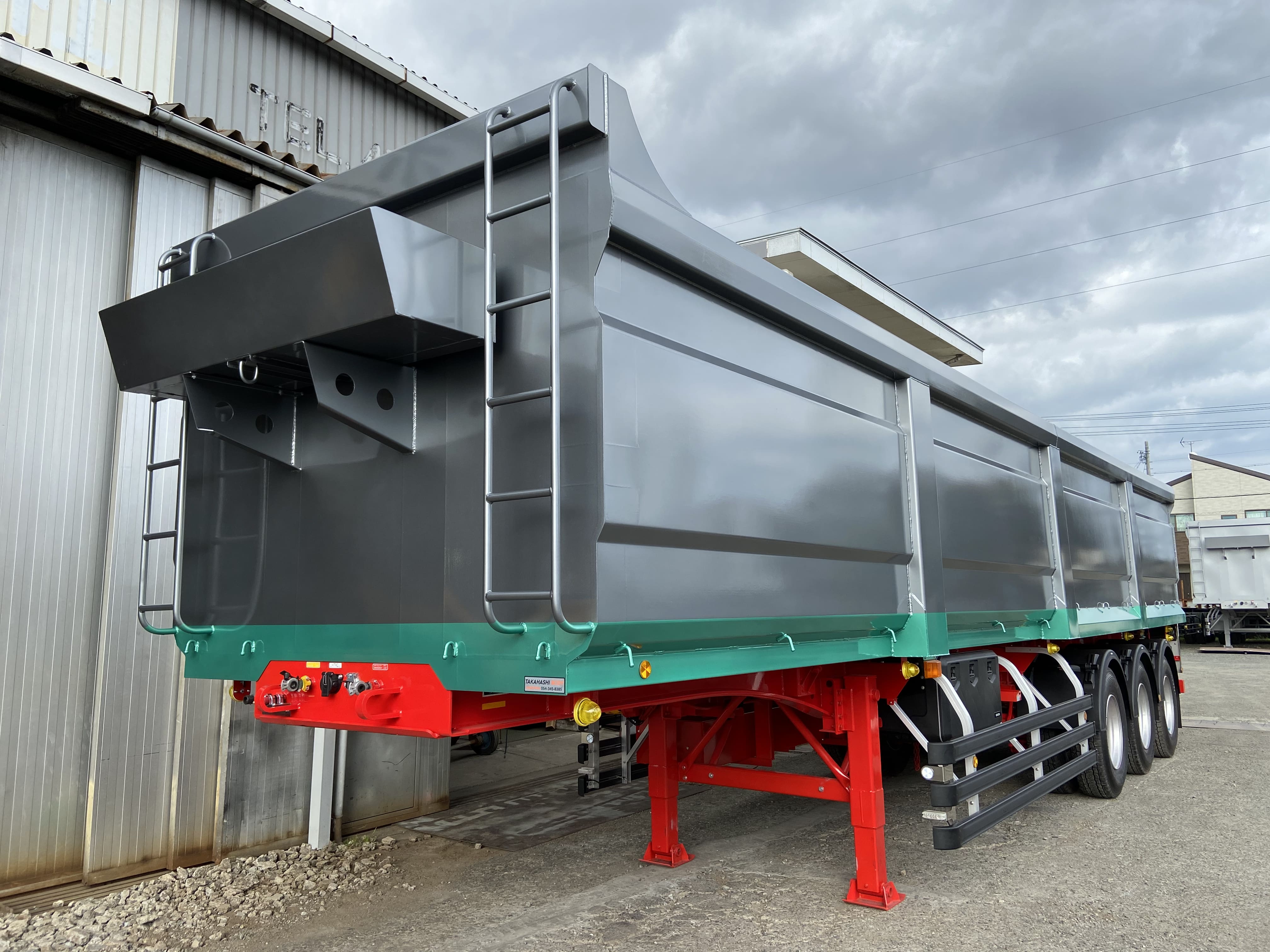 HARDOX® スクラップトレーラー 38㎥ BOX型(2021.02) 製作写真1