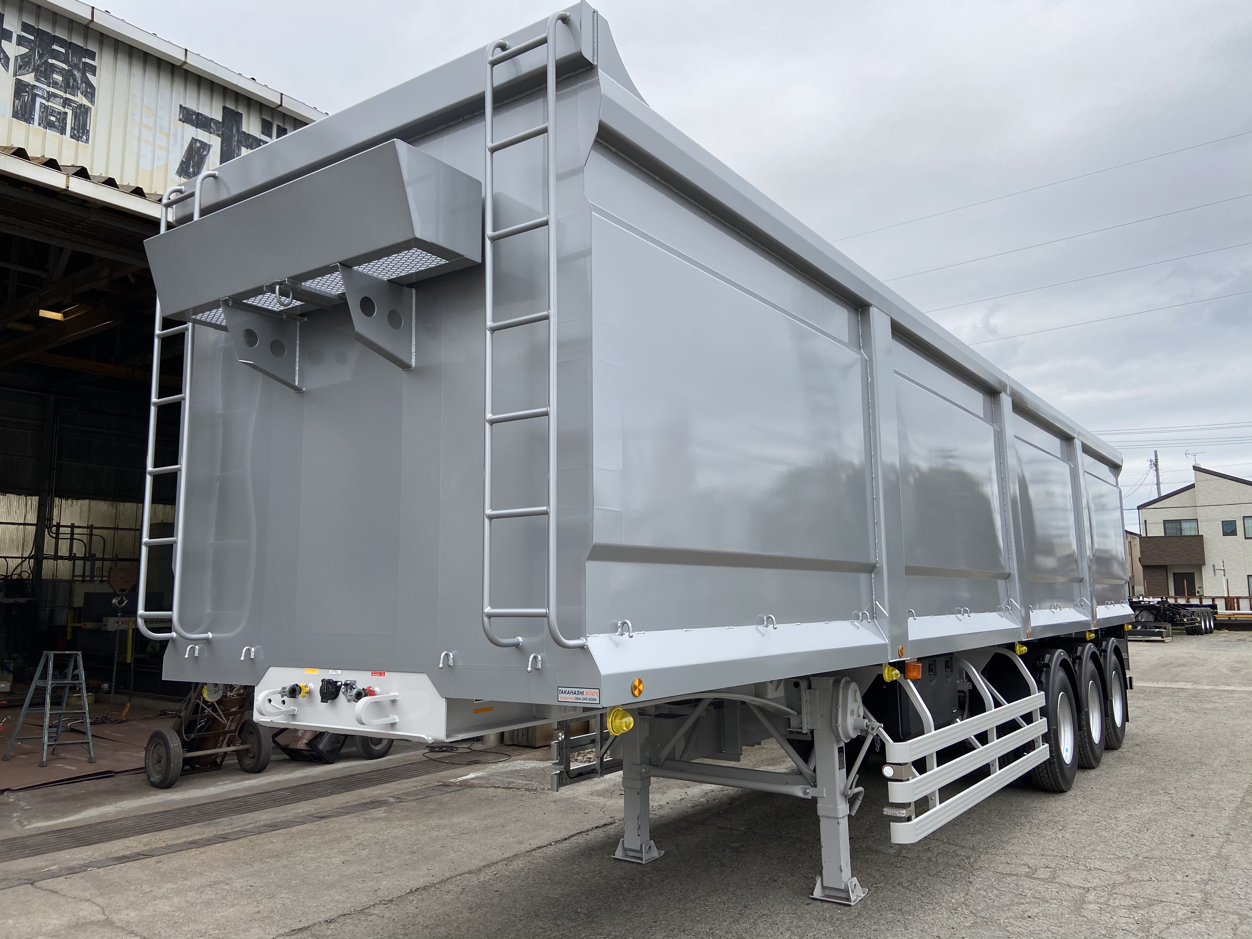 HARDOX® スクラップトレーラー 50㎥ BOX型(2021.03) 製作写真3