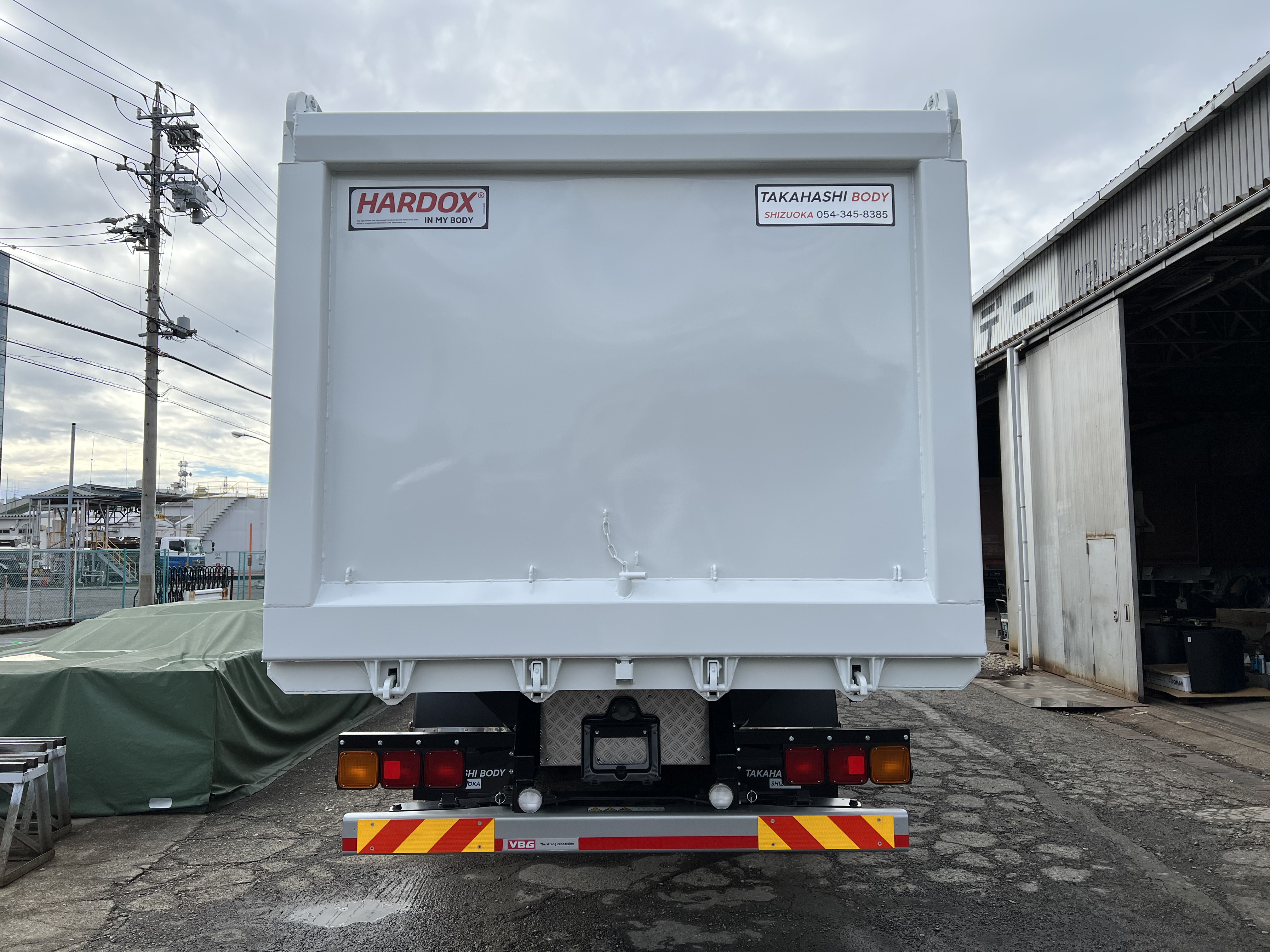 HARDOX®ダンプ 産業廃棄物運搬車輌 32㎥(2021.12) 製作写真3