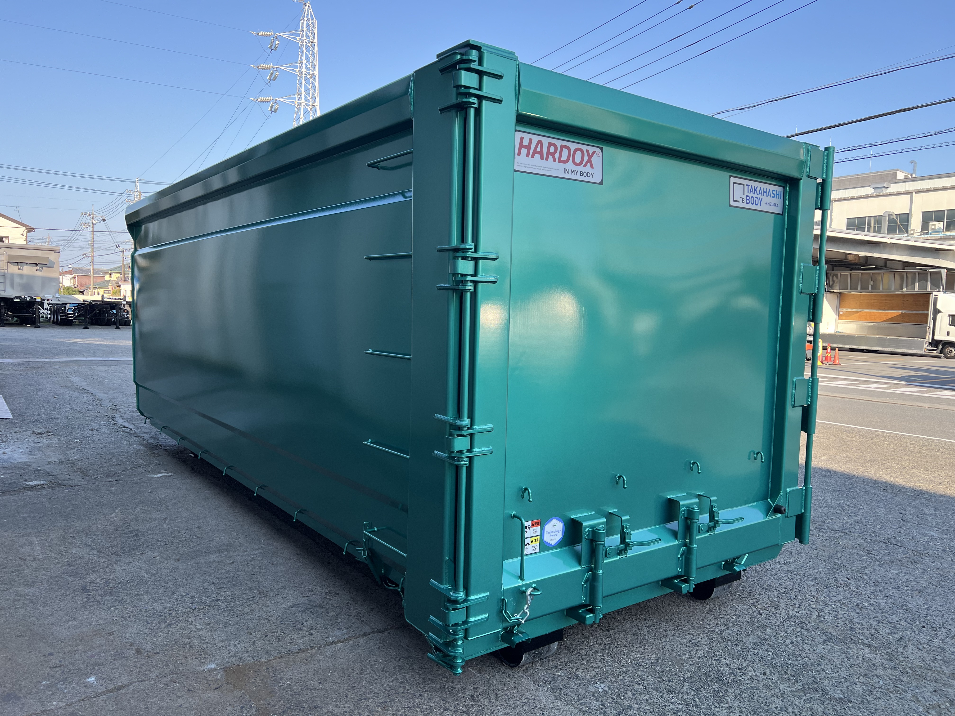 HARDOX® 廃棄物運搬用 30㎥ 脱着コンテナ（グリーン） 製作写真4