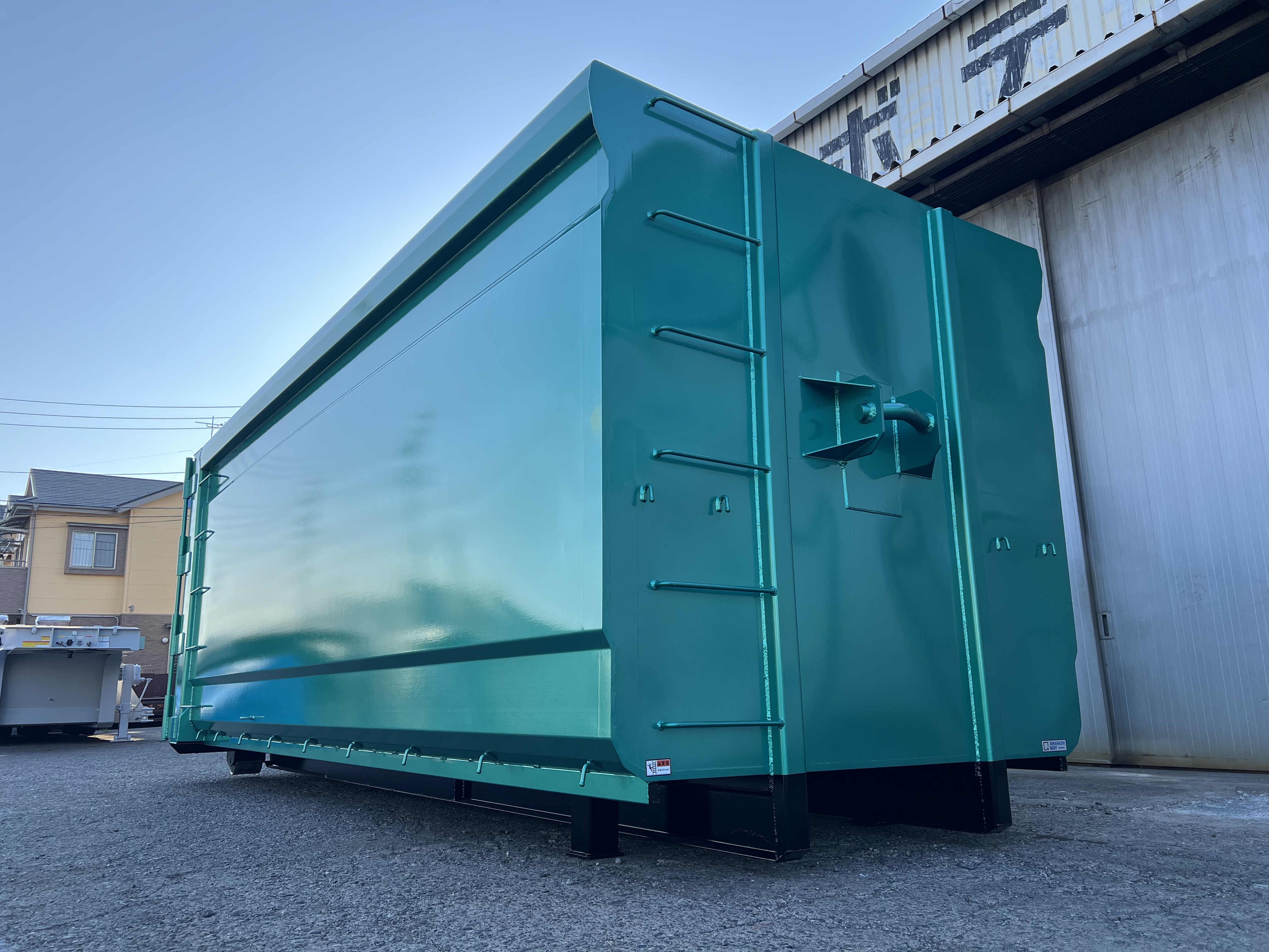 HARDOX® 廃棄物運搬用 30㎥ 脱着コンテナ（グリーン） 製作写真2