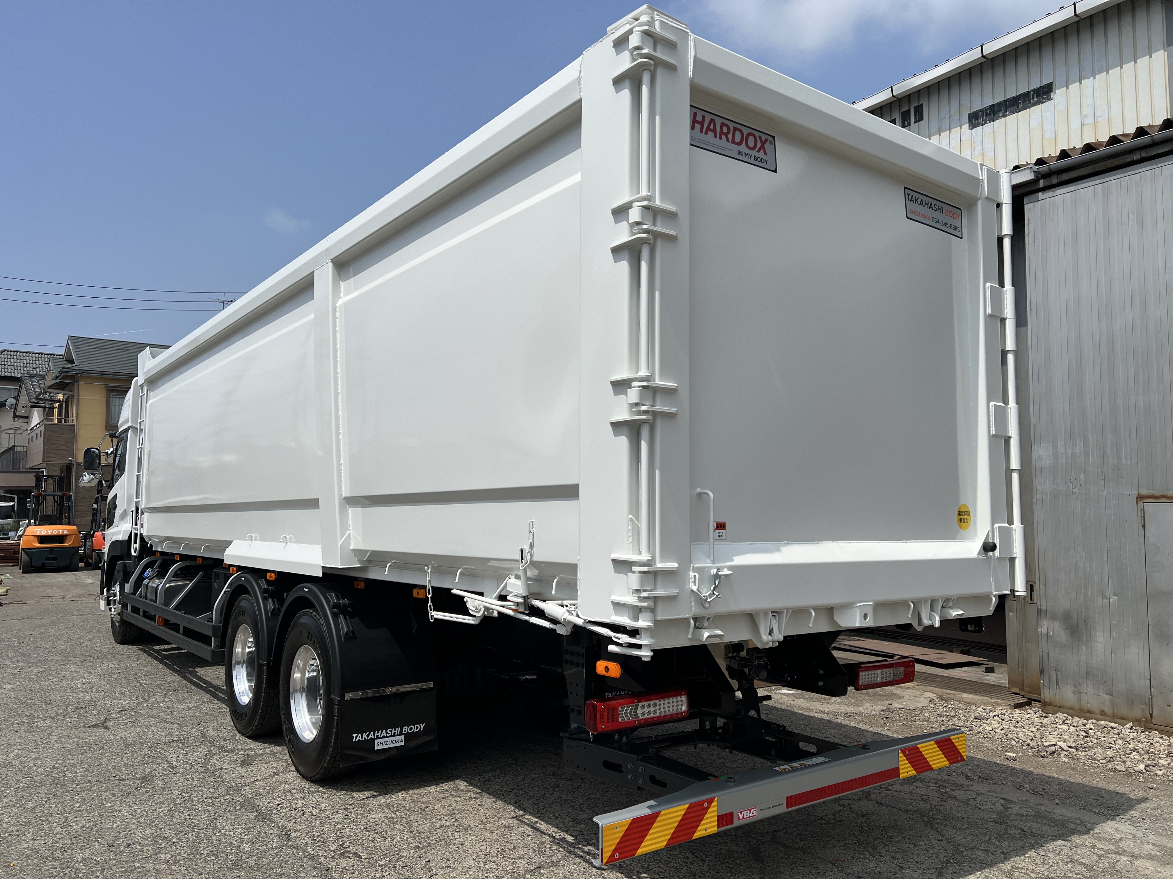 HARDOX®ダンプ 非鉄金属運搬車輌 42㎥ 製作写真4