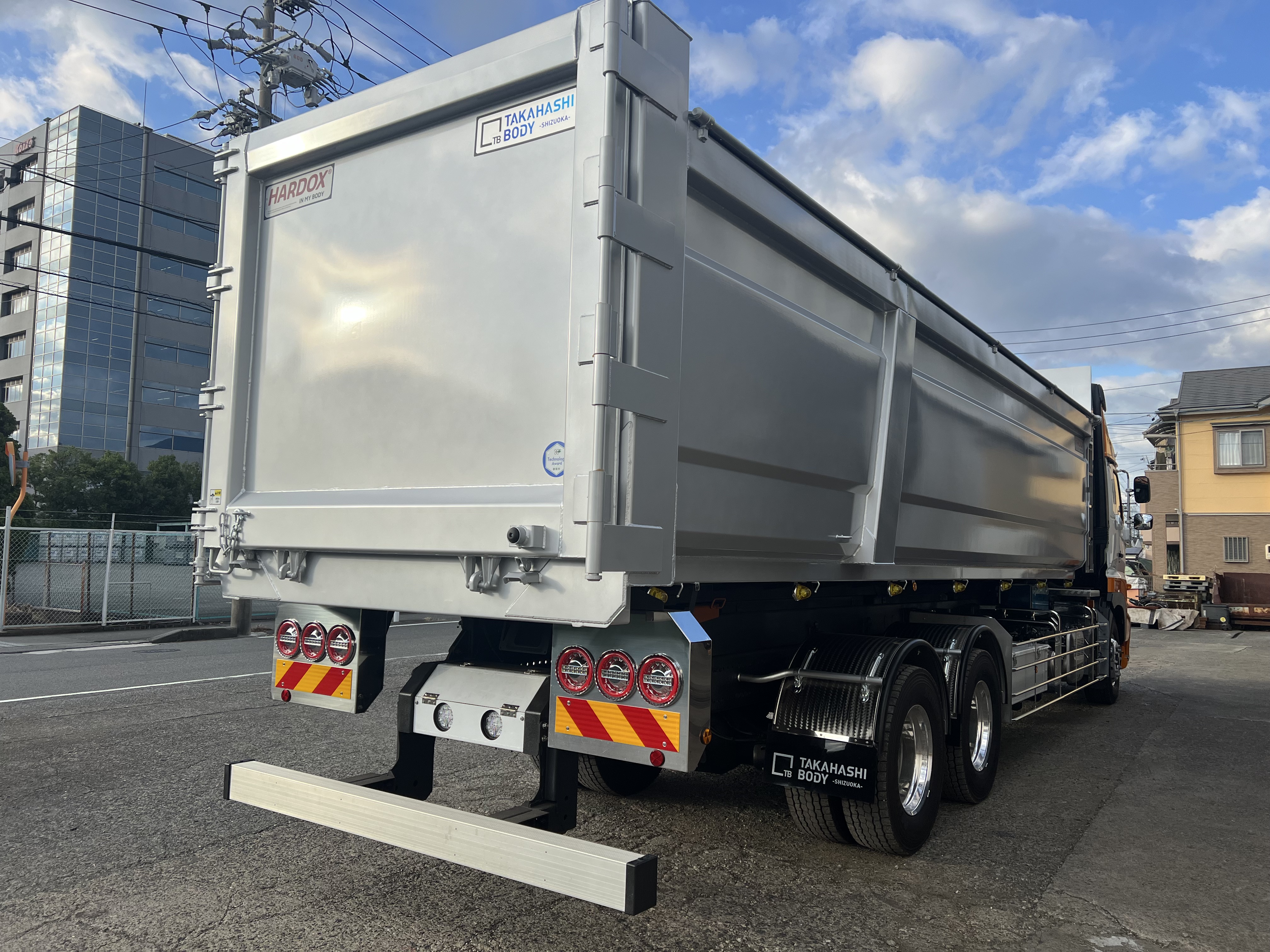 HARDOX®ダンプ 非鉄金属運搬車輌 30㎥(2024) 製作写真4