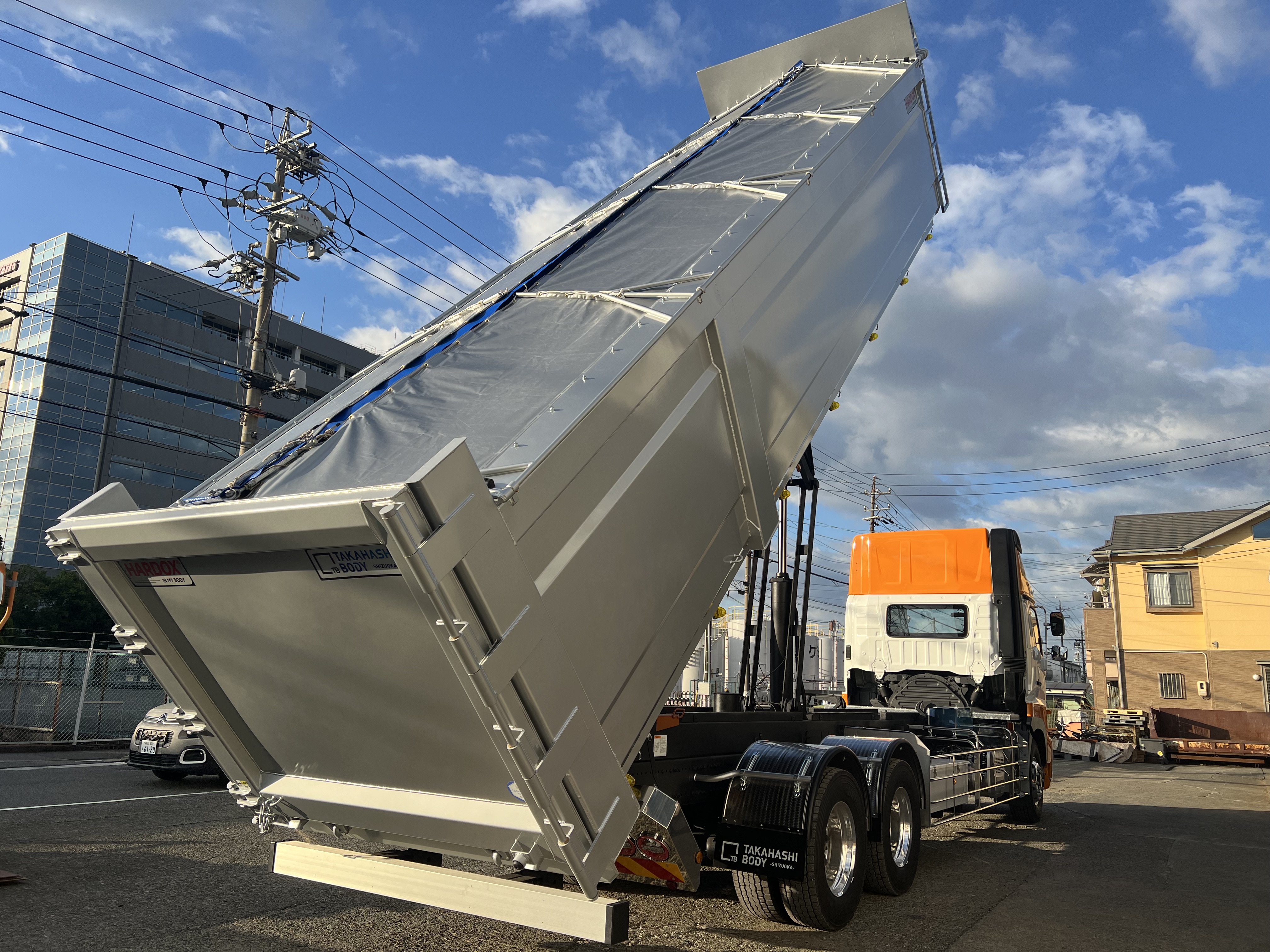 HARDOX®ダンプ 非鉄金属運搬車輌 30㎥(2024) 製作写真1