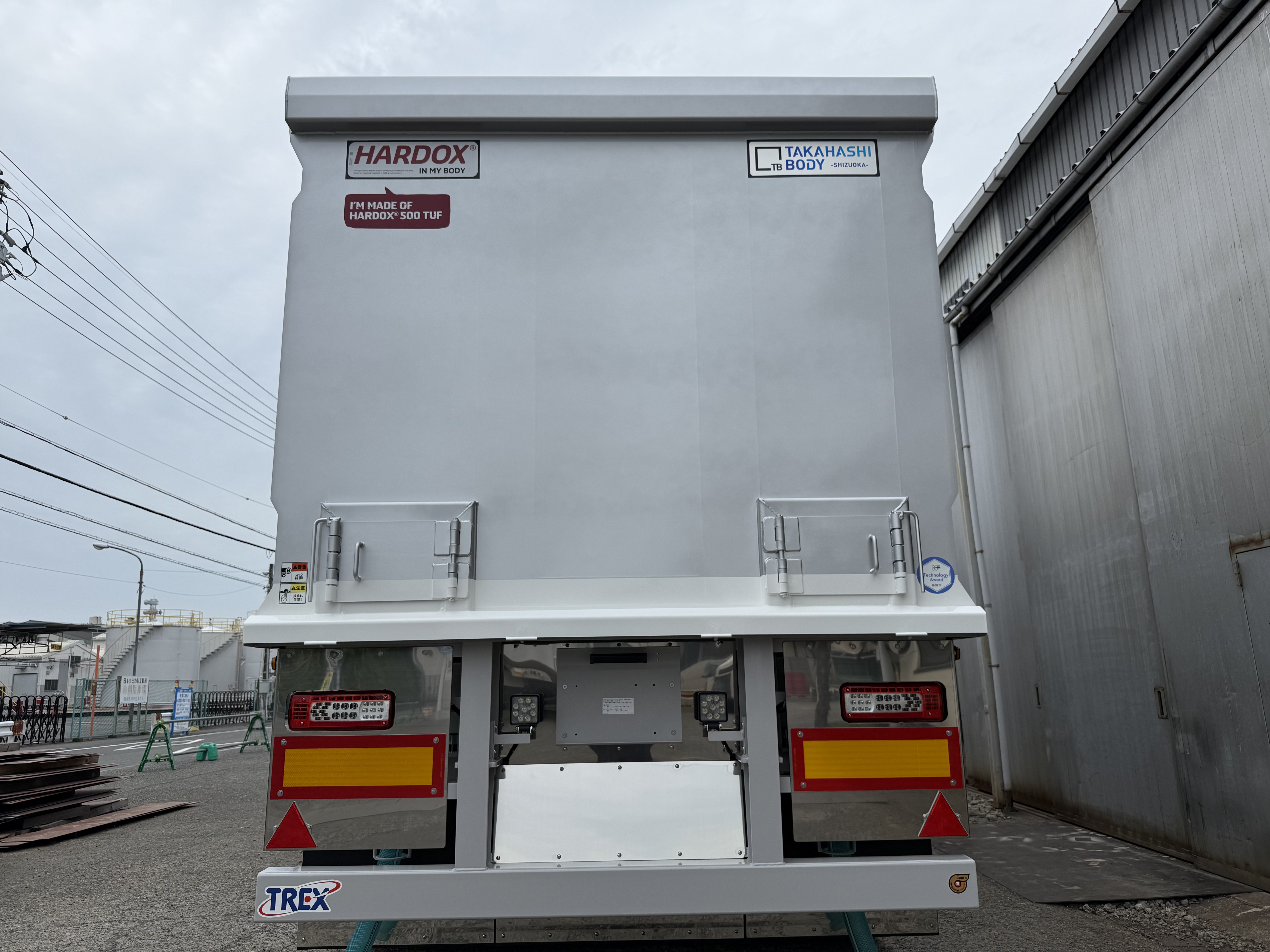 HARDOX®500TUF スクラップトレーラー 50㎥ BOX型（ホワイトライン） 製作写真2
