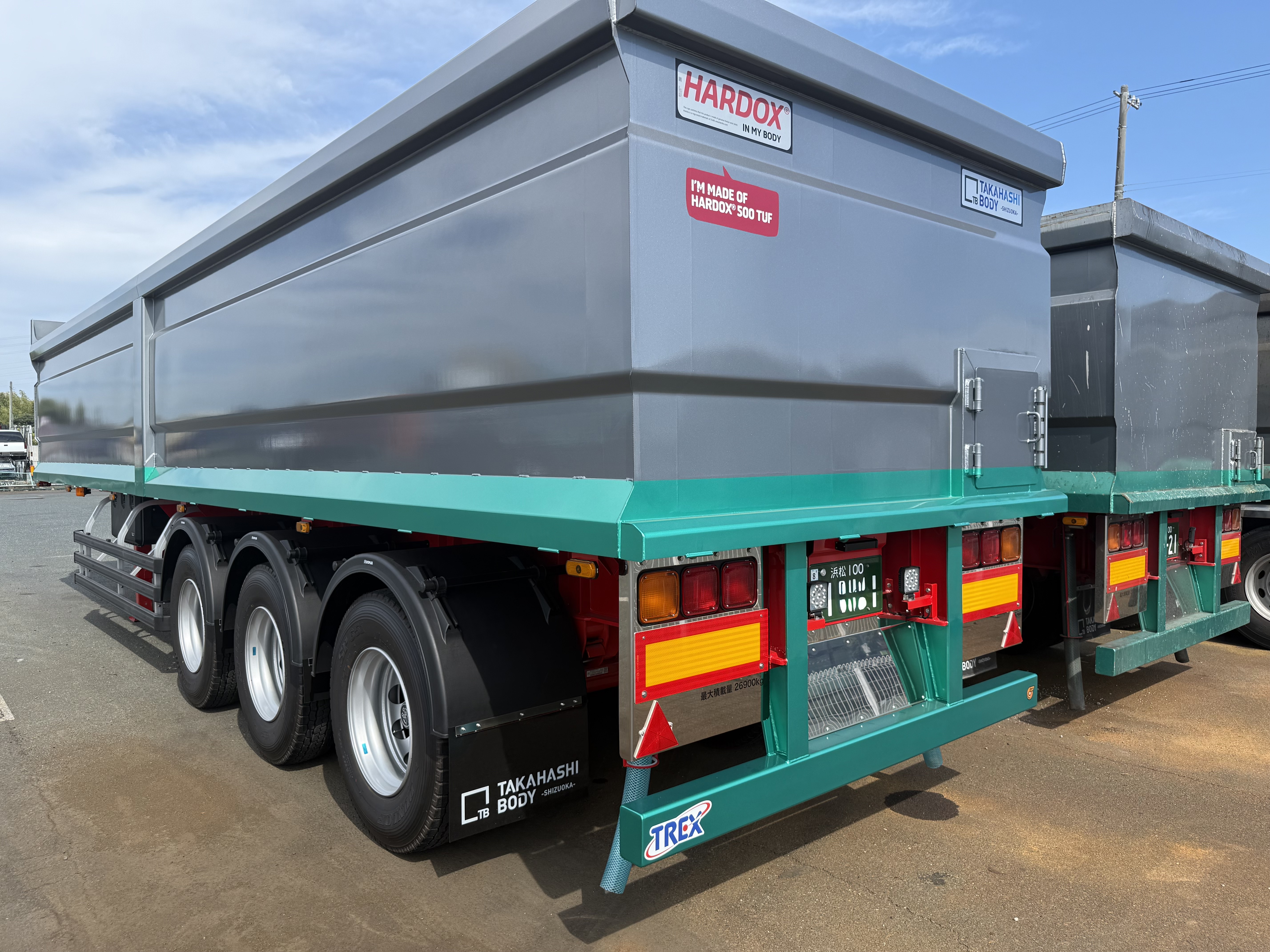 HARDOX®500TUF スクラップトレーラー 38㎥ BOX型 製作写真3
