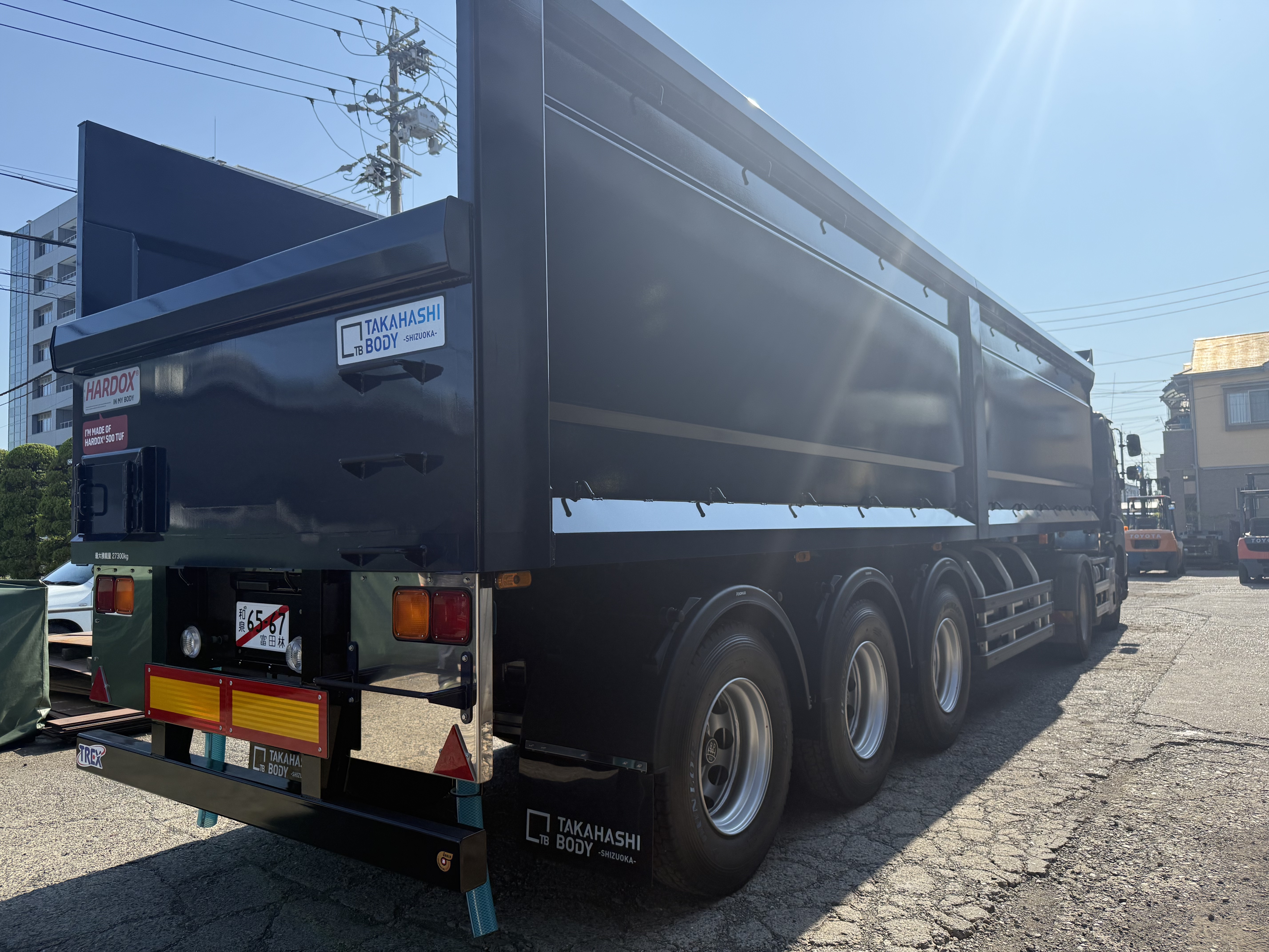 HARDOX®500TUF スクラップトレーラー 41㎥ BOX型 製作写真2