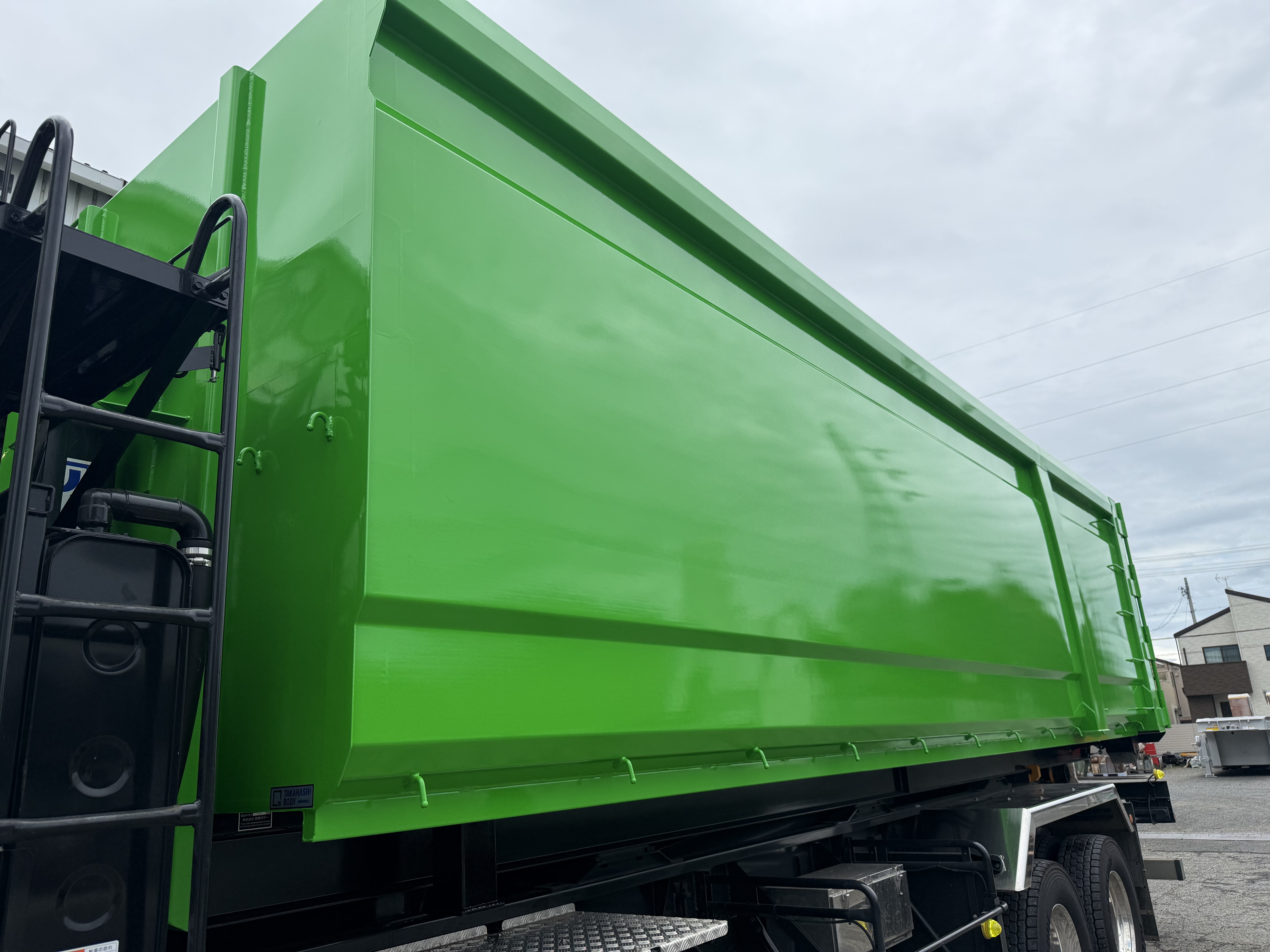 HARDOX®500Tuf スクラップ運搬 40㎥ 脱着コンテナ（ライトグリーン） 製作写真4