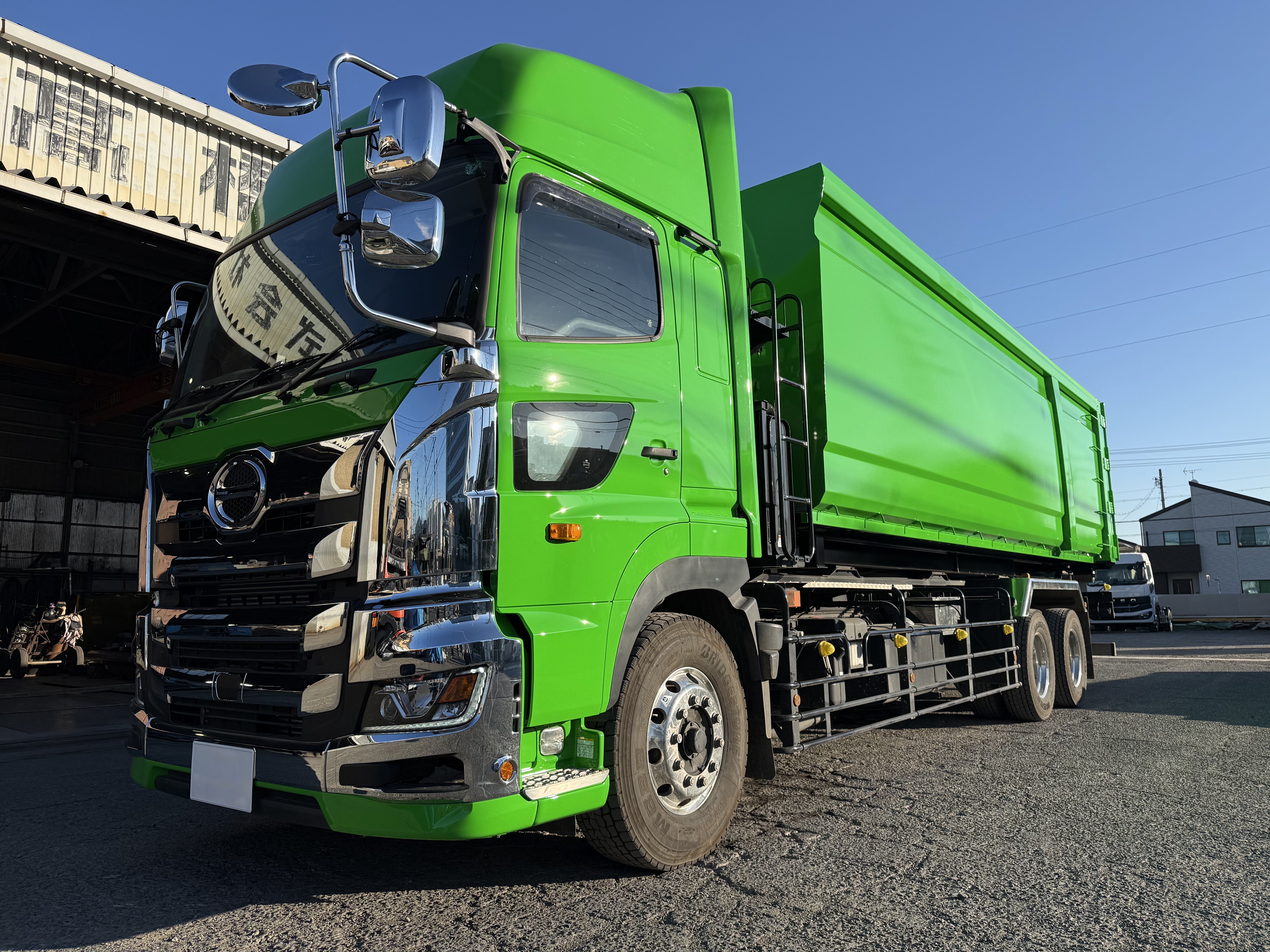 HARDOX®500Tuf スクラップ運搬 40㎥ 脱着コンテナ（ライトグリーン2） 製作写真1