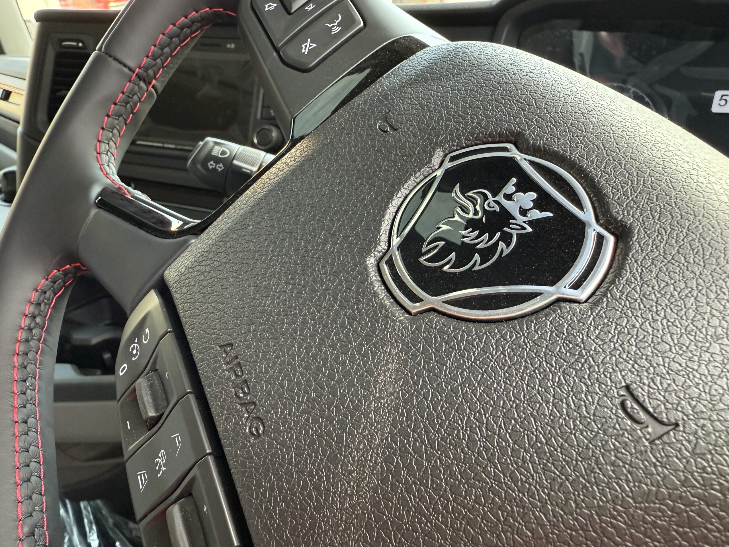 SCANIA V8のステアリング