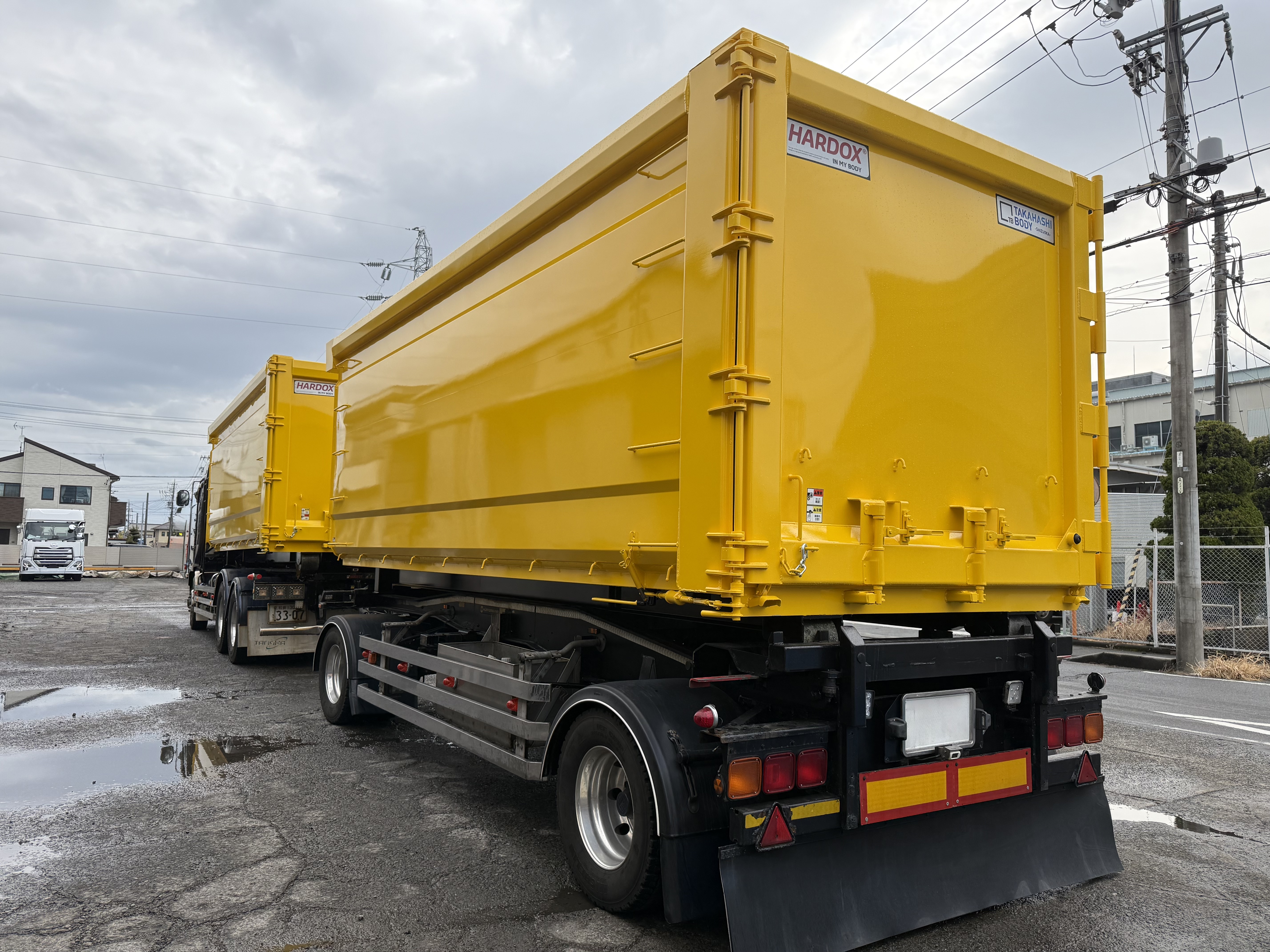 HARDOX® 産業廃棄物運搬用 30㎥ 脱着コンテナ 製作写真2